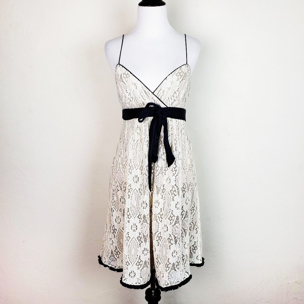 Aidan Mattox Dress Lace Surplice Vintage Y2K Bow Formal Homecoming Prom Party